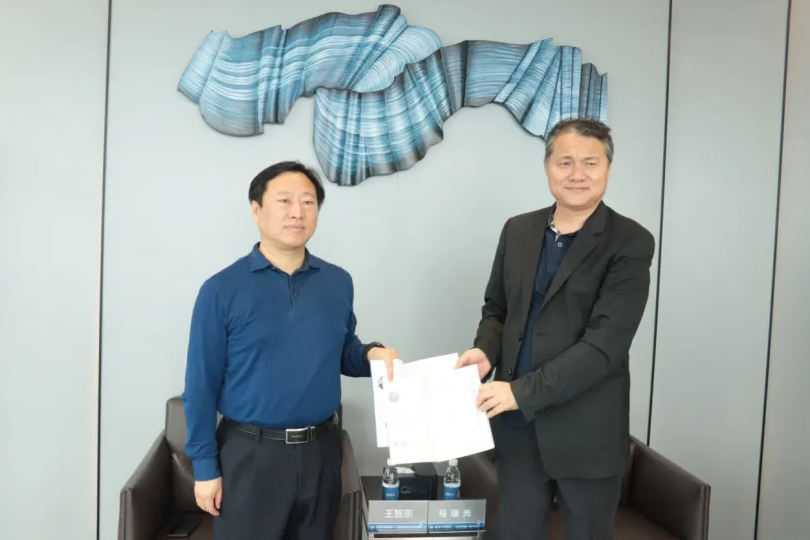 天津市寧河區(qū)區(qū)委常委、統(tǒng)戰(zhàn)部部長(zhǎng)王智東一行蒞臨逸馬產(chǎn)業(yè)集團(tuán)參觀交流！