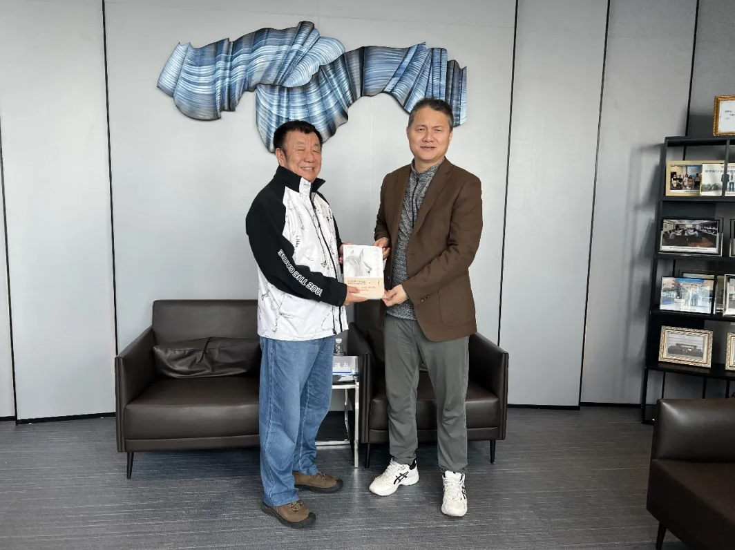 內(nèi)蒙古社會(huì)組織總會(huì)領(lǐng)導(dǎo)一行蒞臨逸馬產(chǎn)業(yè)集團(tuán)，共謀區(qū)域經(jīng)濟(jì)發(fā)展