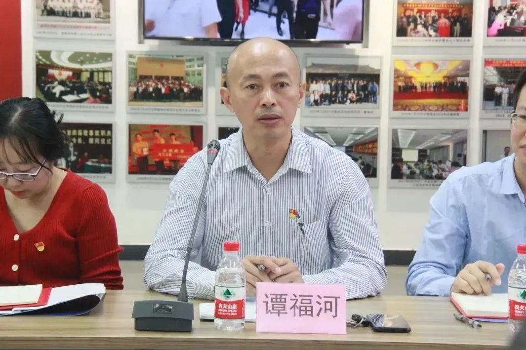  回顧 | 第六屆中國(guó)連鎖節(jié)總論壇“解讀”版擎出 揭示中國(guó)連鎖產(chǎn)業(yè)高質(zhì)量發(fā)展密碼