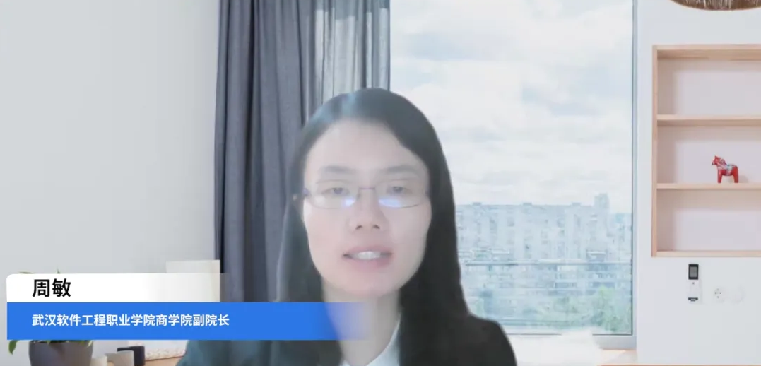 回顧 | 第六屆中國(guó)連鎖節(jié)總論壇“解讀”版擎出 揭示中國(guó)連鎖產(chǎn)業(yè)高質(zhì)量發(fā)展密碼