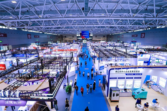 科技引領(lǐng)發(fā)展 產(chǎn)業(yè)融合聚變 | 第二十六屆“高交會”盛大啟幕，逸馬榮膺“產(chǎn)教融合優(yōu)秀案例獎”