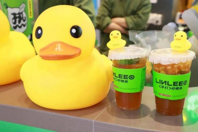 2024新式茶飲品牌突圍：LINLEE如何打造供應(yīng)鏈與IP生態(tài)護(hù)城河