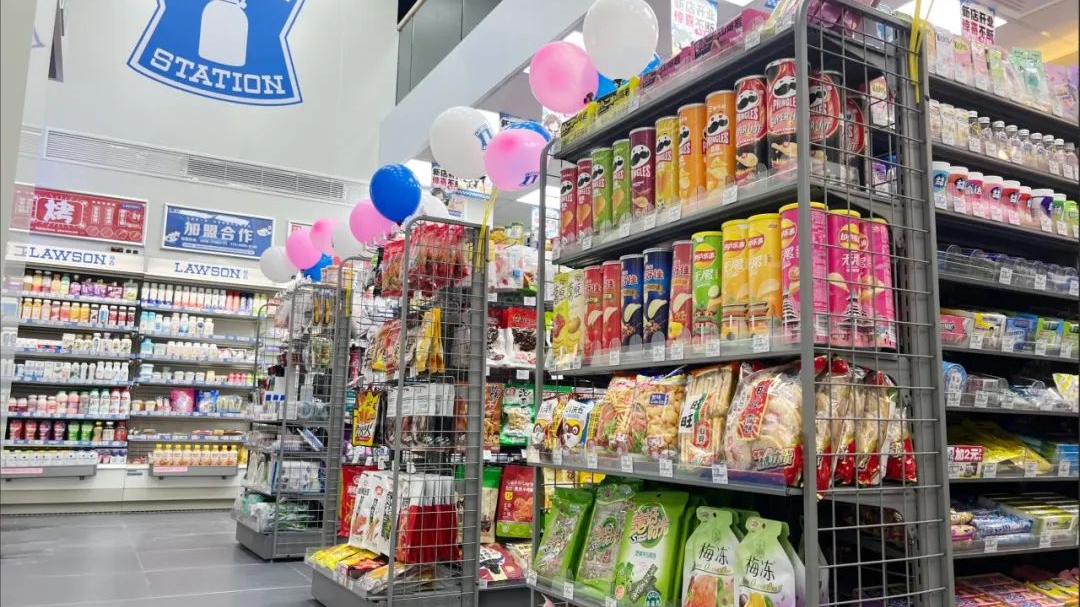 7店同開+區(qū)域千店計(jì)劃：羅森憑標(biāo)準(zhǔn)化與供應(yīng)鏈整合引領(lǐng)規(guī)?；S升