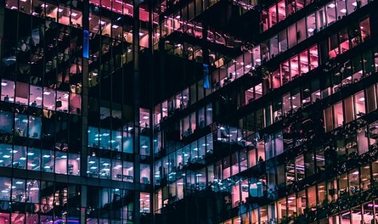 連鎖門店標(biāo)準(zhǔn)化怎么做？從產(chǎn)品流程到系統(tǒng)能力全解析